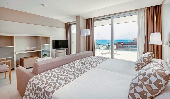 Hipotels Gran Playa de Palma - Wohnbeispiel Juniorsuite Meerblick (Zimmercodierung JBM)