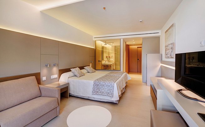 Hipotels Gran Playa de Palma - Wohnbeispiel Juniorsuite Meerblick (Zimmercodierung JBM)