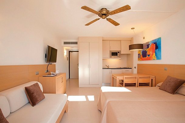 Hipotels Mediterráneo Club - Wohnbeispiel Studio „Garden” (Zimmercodierung SB1)