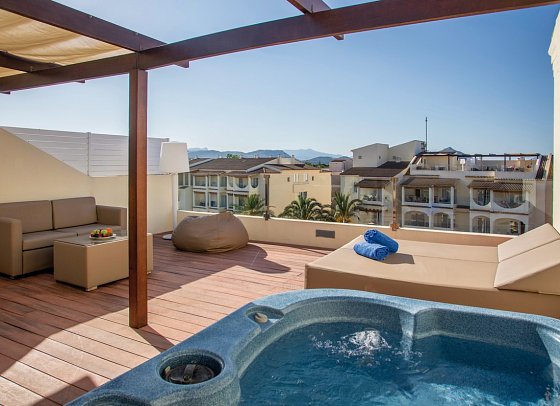 Zafiro Bahía - Beispiel Balkon (Zimmercodierungen AT1 & AT2)