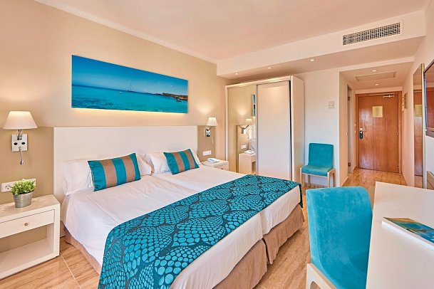 Universal Hotel Lido Park & Spa - Wohnbeispiel Doppelzimmer seitl. Meeblick obere Etagen (Zimmercodierung DBD)