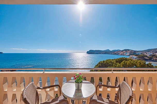 Universal Hotel Lido Park & Spa - Beispiel Balkon Doppelzimmer Superior Meerblick (Zimmercodierung DSM)