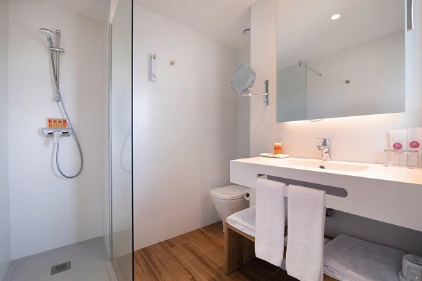 JS Yate - Beispiel Bad (Zimmercodierungen DB1, DBC, DP1 & DP2)