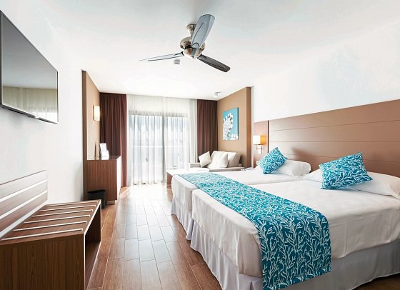 Riu Bravo - Wohnbeispiel Doppelzimmer (32qm. mit Sofa) (Zimmercodierung DB2)