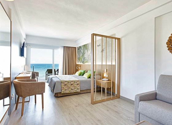 Universal Hotel Castell Royal - Wohnbeispiel Juniorsuite Meerblick (Zimmercodierung JBM)