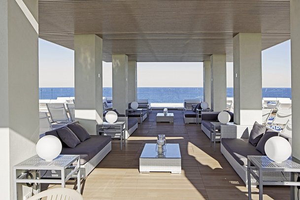 Sabina Hotel & Suites