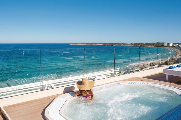 Sabina Hotel & Suites