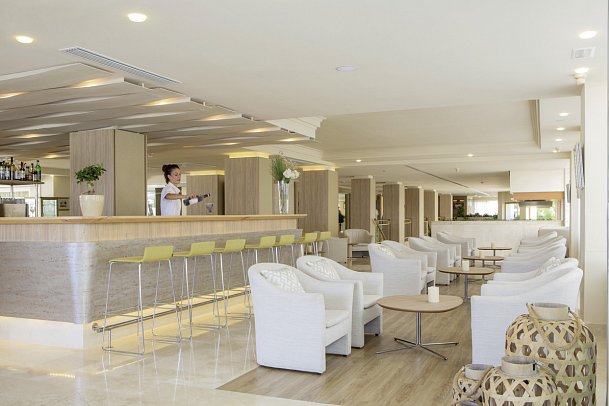 Sabina Hotel & Suites