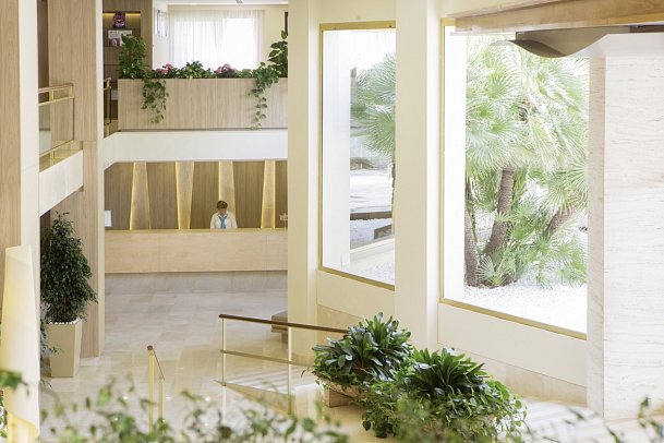 Sabina Hotel & Suites