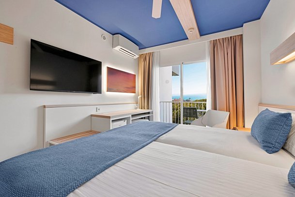 Pabisa Sofía - Wohnbeispiel Doppelzimmer Meerblick (Zimmercodierung DBM)