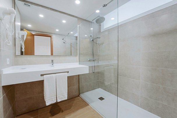 Ses Fotges - Beispiel Bad (Zimmercodierungen AB1, ABQ, OB1, ABM & OBM)