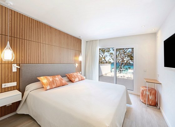 Iberostar Waves Playa de Muro - Wohnbeispiel Doppelzimmer (Zimmercodierungen DB1, DB2, DB5, DB6, D1N, D2N, DV1, DV2, DB3, DB4, D1P, D2P, D3P, D4P, D3N, D4N, D1M, D2M, D3M & D4M)