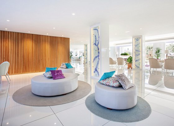Grupotel Maritimo