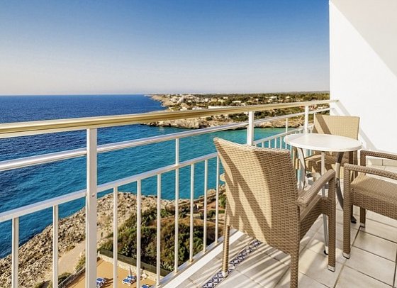 Globales America - Beispiel Balkon (Zimmercodierungen D1M, D2M, D1D & D2D)