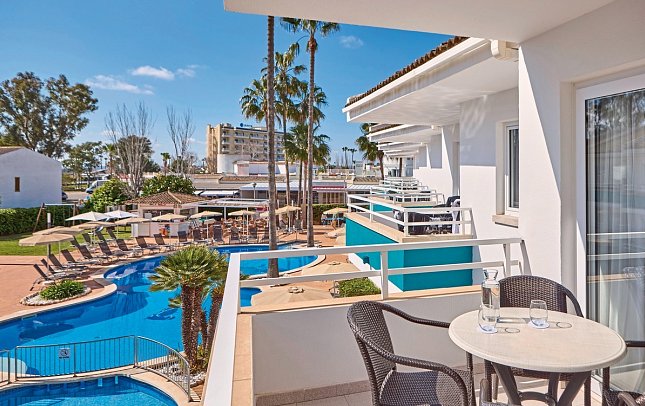 Universal Aparthotel Elisa - Beispiel Balkon (Zimmercodierung AB1)