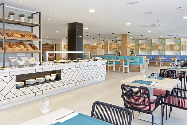 Universal Aparthotel Elisa