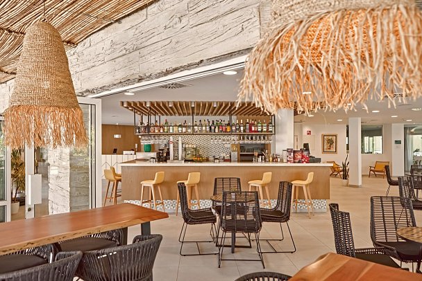 Universal Aparthotel Elisa