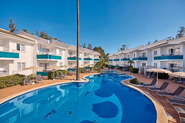 Universal Aparthotel Elisa