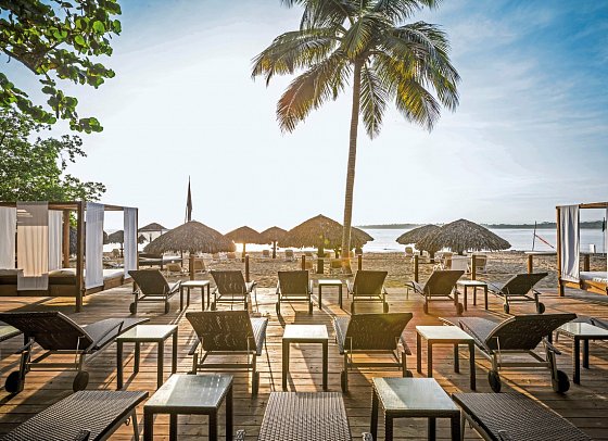 BlueBay Villas Doradas