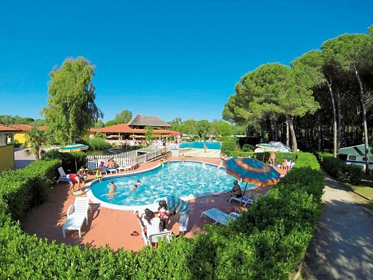 Camping Free Beach (by Happy Camp)