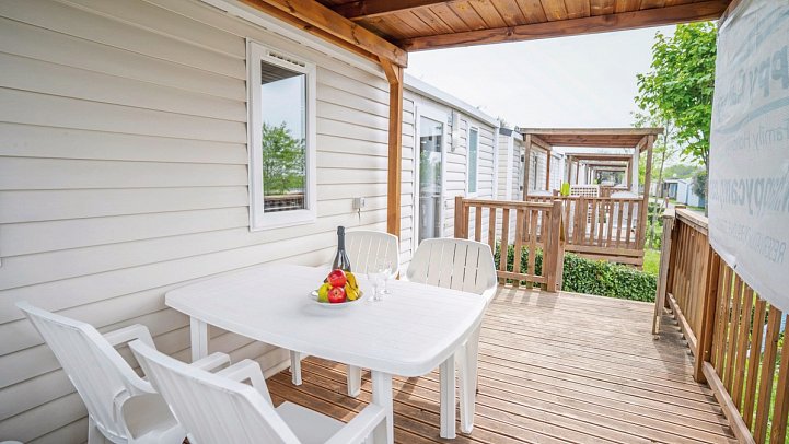 Hu Park Albatros Village (by Happy Camp) - Wohnbeispiel Mobilheim Happy Premium (Zimmercodierung CM1)