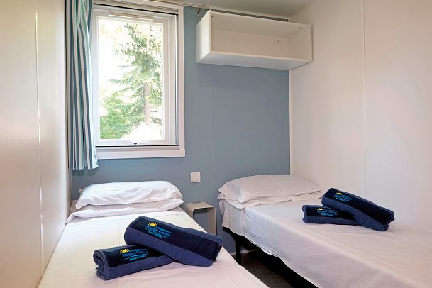 Hu Park Albatros Village (by Happy Camp) - Wohnbeispiel Mobilheim Happy Premium (Zimmercodierung CM1)