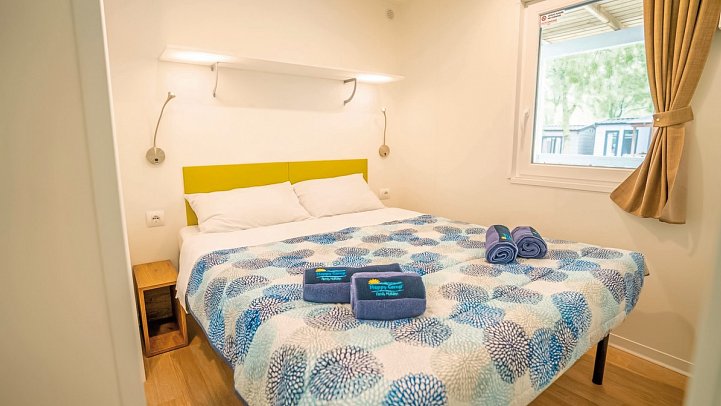 Hu Park Albatros Village (by Happy Camp) - Wohnbeispiel Mobilheim Happy Superior (Zimmercodierung CS1)