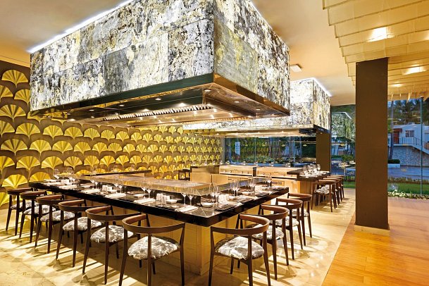 Grand Palladium Palace Resort Spa & Casino