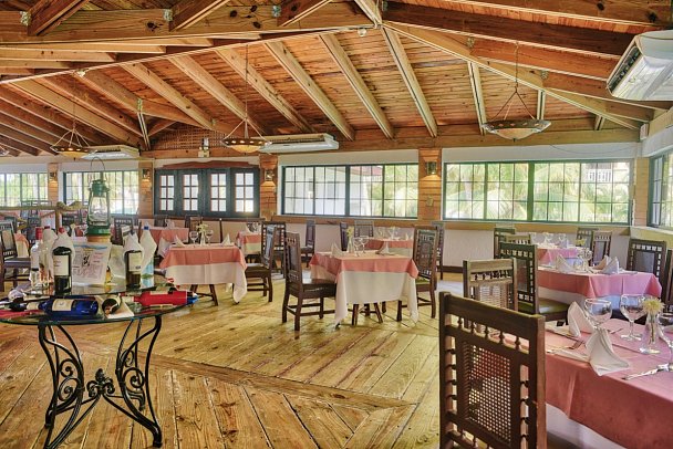 Coral Costa Caribe Beach Resort