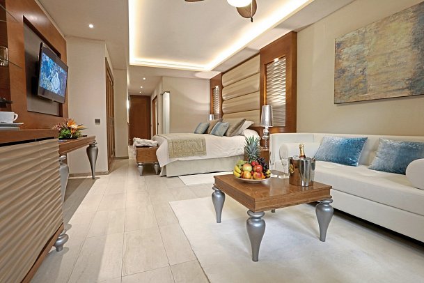 Majestic Mirage Punta Cana - All Suites Resort - Wohnbeispiel Sky View Suite Rooftop Outdoor Jacuzzi (Zimmercodierung WB2)