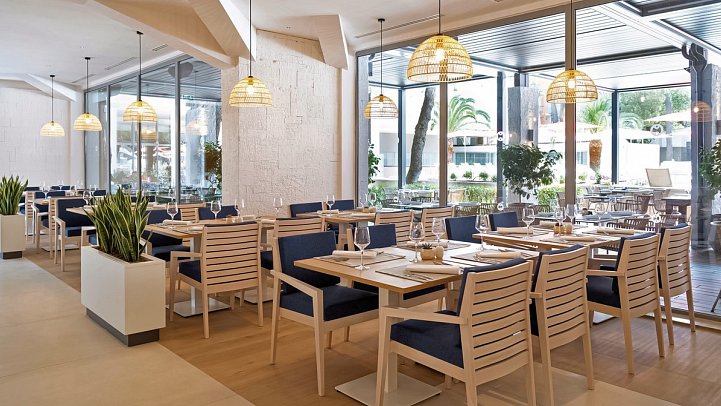 Pelegrin Plava Laguna