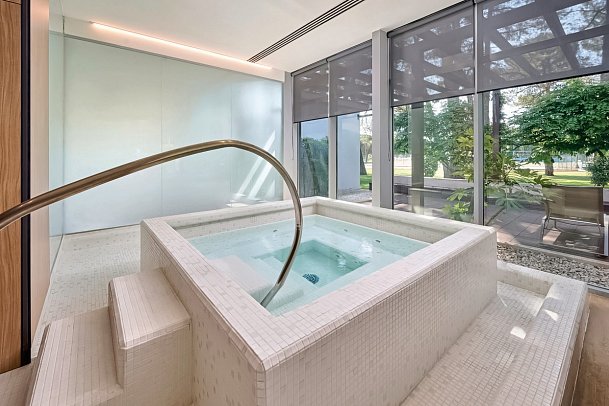 Pelegrin Plava Laguna