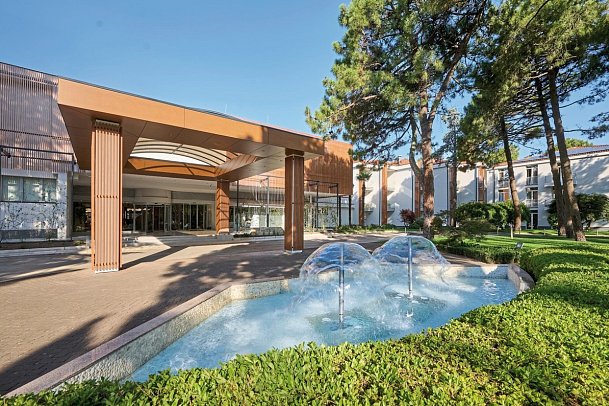 Pelegrin Plava Laguna