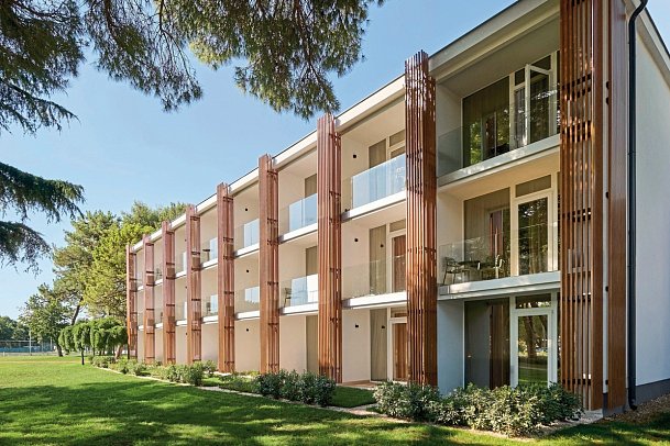 Pelegrin Plava Laguna