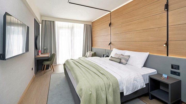 Pelegrin Plava Laguna - Wohnbeispiel Familienzimmer Premium Meerseite (Zimmercodierung FV1)