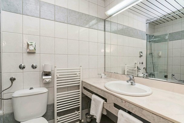 Aurora Plava Laguna - Beispiel Doppelzimmer Premium Meerseite (Zimmercodierung DMM)