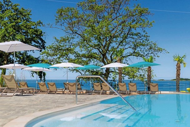 Camping Bijela Uvala (by Happy Camp)