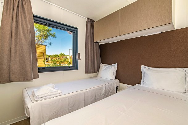 Arena Grand Kazela - Wohnbeispiel Mobilheim Next (Zimmercodierung CB1)