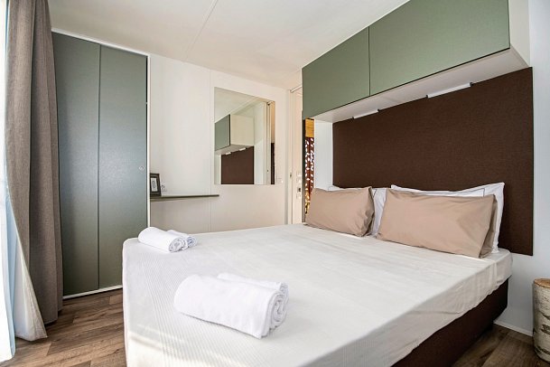 Arena Grand Kazela - Wohnbeispiel Mobilheim Green (Zimmercodierung CB2)