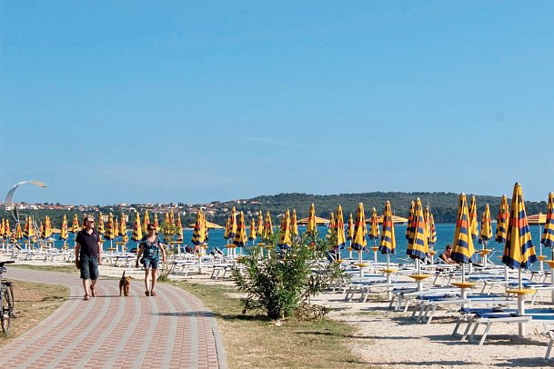 Bi Village Mobile Homes (by Happy Camp)