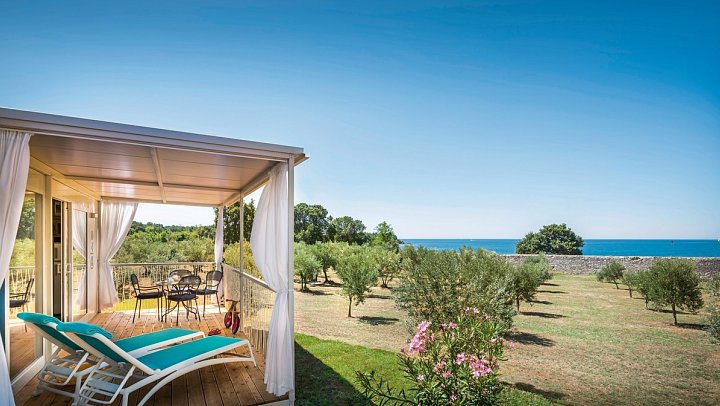 Aminess Planet Camping Maravea Resort - Wohnbeispiel Mirami Premium Holiday Home (Zimmercodierung CM2)