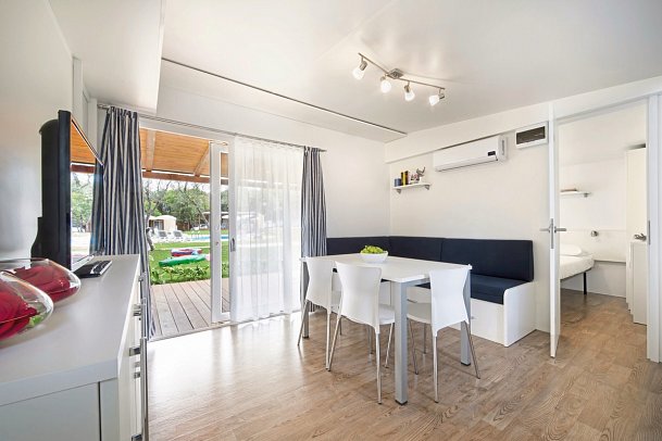 Camping Polari - Wohnbeispiel Mobilheim Premium (Zimmercodierung CM1)