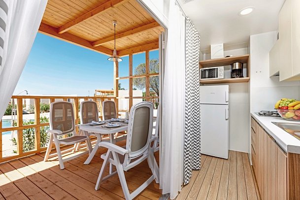 Camping Polari - Wohnbeispiel Mobilheim Premium (Zimmercodierung CM1)