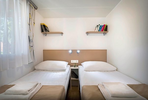 Camping Valkanela - Wohnbeispiel Mobilheim Family (Zimmercodierung CB3)