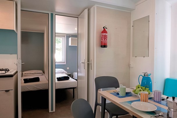 Lanterna Premium Camping Resort (by Happy Camp) - Wohnbeispiel Mobilheim Happy Premium (Zimmercodierungen CM1 & CM2)