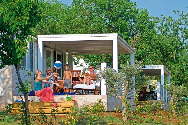 Lanterna Premium Camping Resort (by Valamar) - Wohnbeispiel Istrian Camping Home (Zimmercodierung CB2)