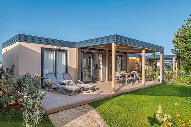 Lanterna Premium Camping Resort (by Valamar) - Wohnbeispiel Mediterannean Garden Home (Zimmercodierung CB3)