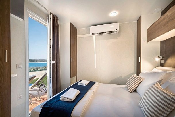 Lanterna Premium Camping Resort (by Valamar) - Wohnbeispiel Happy Dog Home for 4 plus 2 (Zimmercodierung CB4)