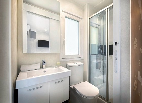 Lanterna Premium Camping Resort (by Valamar) - Badbeispiel Happy Dog Home for 4 plus 2 (Zimmercodierung CB4)