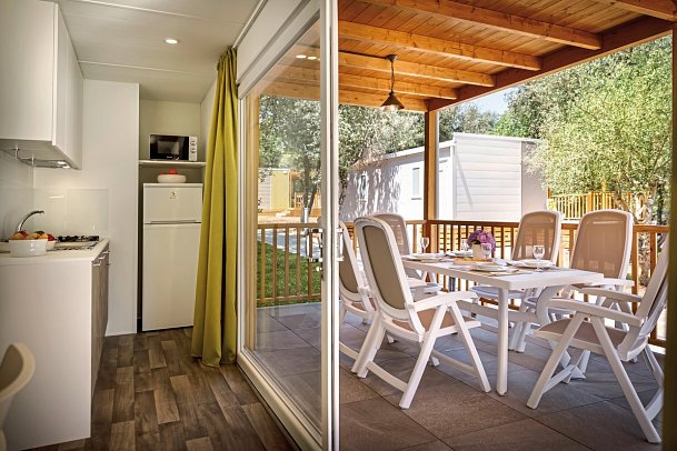 Maistra Camping Porto Sole Mobile Homes - Wohnbeispiel Mobilheim Superior Family (Zimmercodierung CB2)